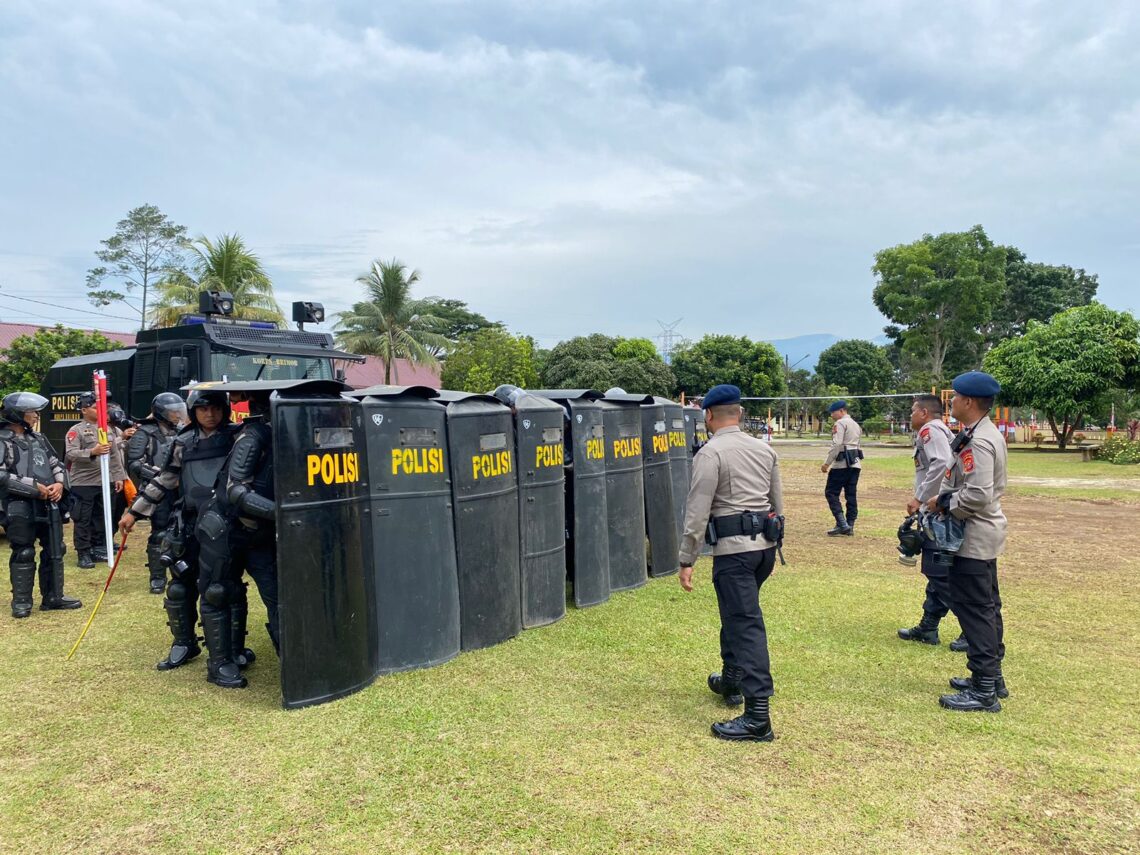 Personil Staf, Kompi 1 dan Kompi 2 Batalyon - C Sat Brimob Polda Sumut Dibekali Latihan PHH