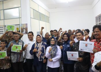 Ps Kasihumas Polres Pematangsiantar Hadiri Penyerahan Kartu dan Sertifikat UKW Angkatan 57