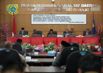 Wakil Bupati Pakpak Bharat Sampaikan  Nota Jawaban Atas Pemandangan Umum Fraksi