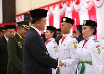 Pasukan Pengibar Bendera Pusaka Kabupaten Pakpak Bharat Tahun Angkatan 2024 Resmi Dikukuhkan 