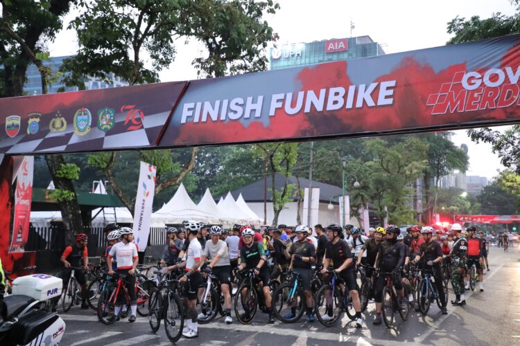 Sat Brimob Polda Sumut Raih Juara 1 Peleton Terbaik di Kegiatan Gowes Bhayangkara Merdeka 2024 