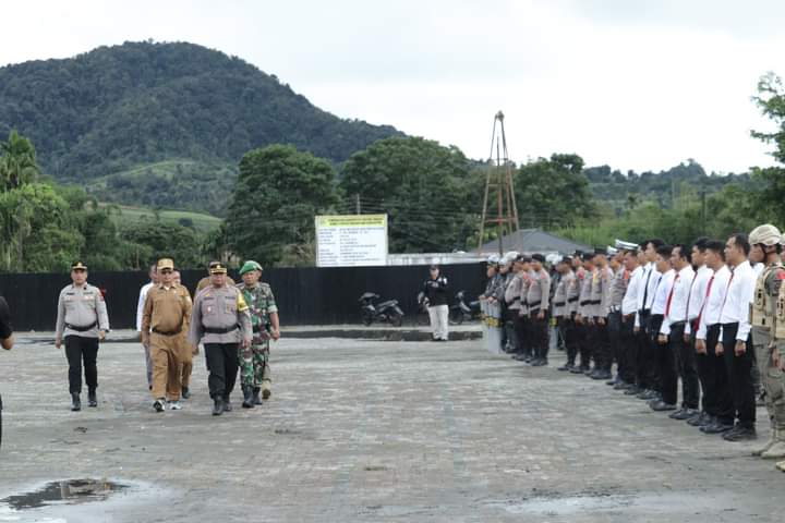 Polres Pakpak Bharat Gelar Apel Gelar Pasukan Operasi Mantap Praja Toba