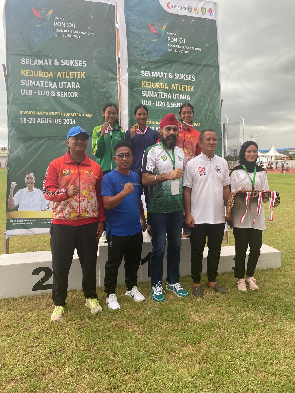 2 Atletik Pakpak Bharat Torehkan Prestasi di Ajang Kejurda Atletik Sumut 