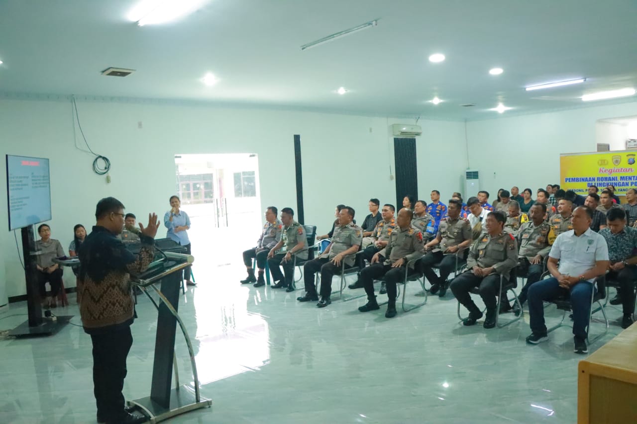 Menambah Iman Dan Taqwa Personil, Polres Sibolga Laksanakan Binrohtal