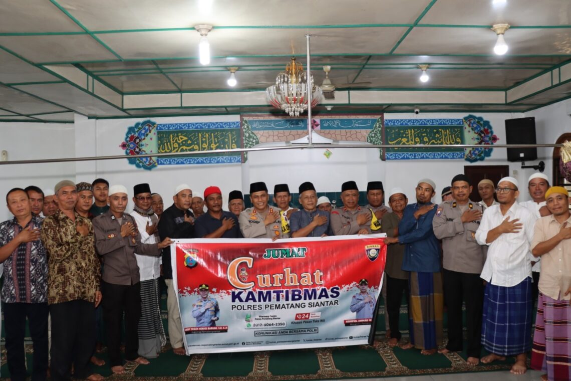 Kapolres Pematangsiantar Sampaikan Pesan Kamtibmas Saat Sholat Jumat Berjamaah Di Masjid Taqwa Pamatang Kapolres Pematangsiantar Sampaikan Pesan Kamtibmas Saat Sholat Jumat Berjamaah Di Masjid Taqwa Pamatang