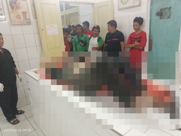 Warga Jalan Medan Geger, Paian Simamora Ditemukan Meninggal di Parit, Polsek Siantar Martoba Evakuasi