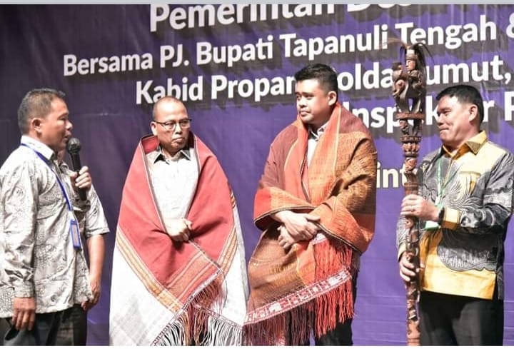 PJ Bupati Tapteng Pesankan Para Kades Tingkatkan Mutu Pelayanan Kepada Masyarakat