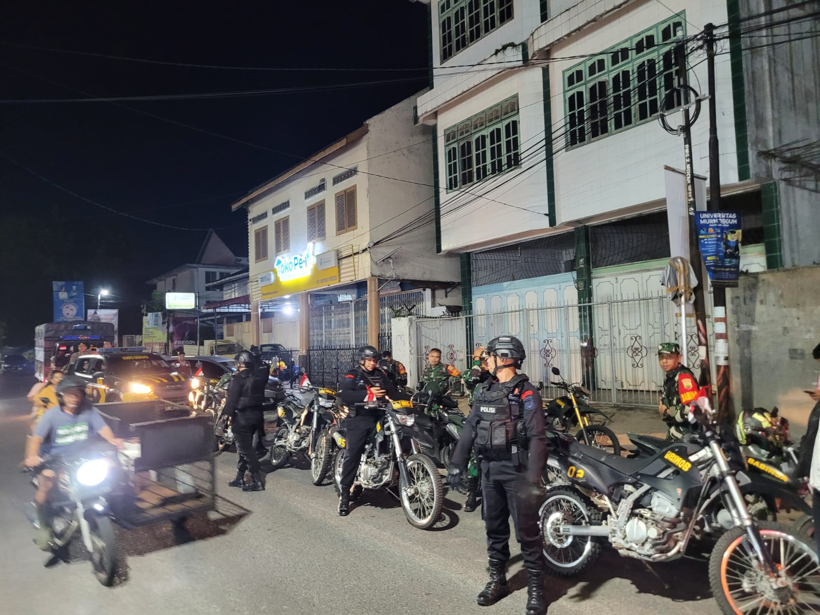 Polres Pematangsiantar Laksanakan Patroli Skala Besar Pastikan Kamtibmas Aman pada Tahapan Pilkada 2024