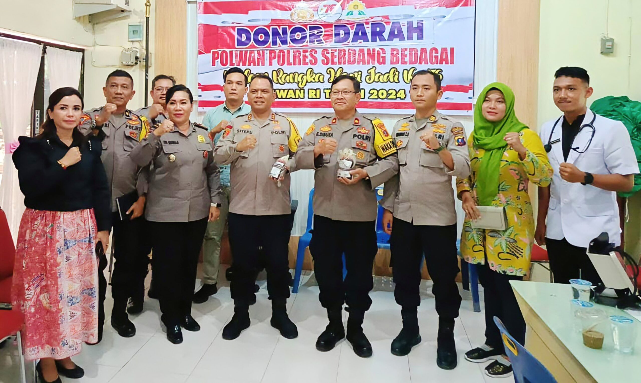Aksi Donor Darah, Wartawan Turut Semarakkan HUT Polwan Polres Sergai