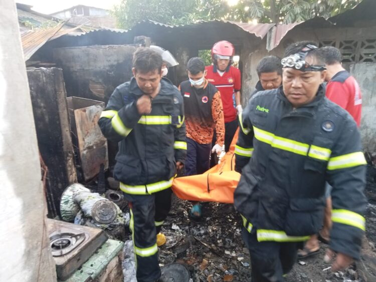Satu Unit Rumah di Siantar Dilalap Sijago Merah, 1 Orang Tewas Terbakar 