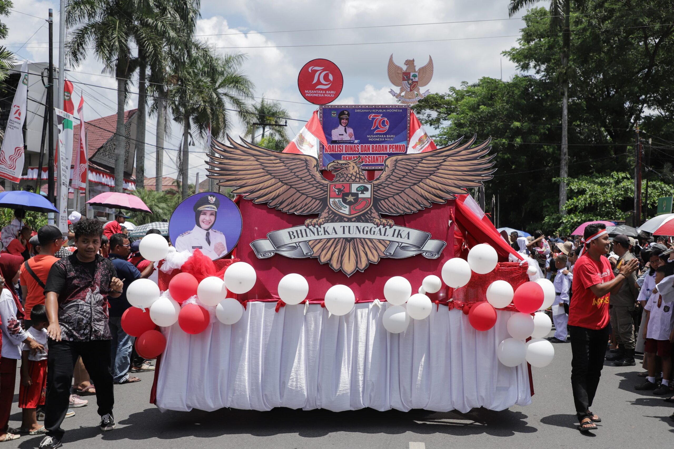 Wali Kota Pematangsiantar Melepas Peserta Karnaval Gempita Kemerdekaan HUT RI ke-79 Wali Kota Pematangsiantar Melepas Peserta Karnaval Gempita Kemerdekaan HUT RI ke-79