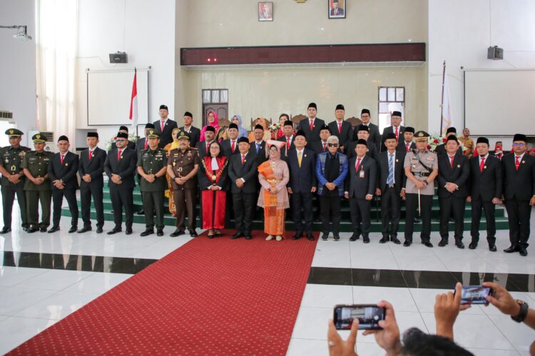 30 Anggota DPRD Kota Pematangsiantar Masa Jabatan 2024-2029 Diambil Sumpah/Janji