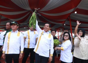Bupati Simalungun Radiapoh Sinaga Promosi Hasil Pertanian Melalui Pasar Tani Bazar Pangan 