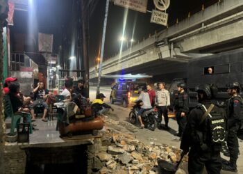 Tekan Angka Kejahatan, Sat Brimob Polda Sumut Gelar Patroli Kamtibmas Gabungan di Wilayah Hukum Polrestabes Medan