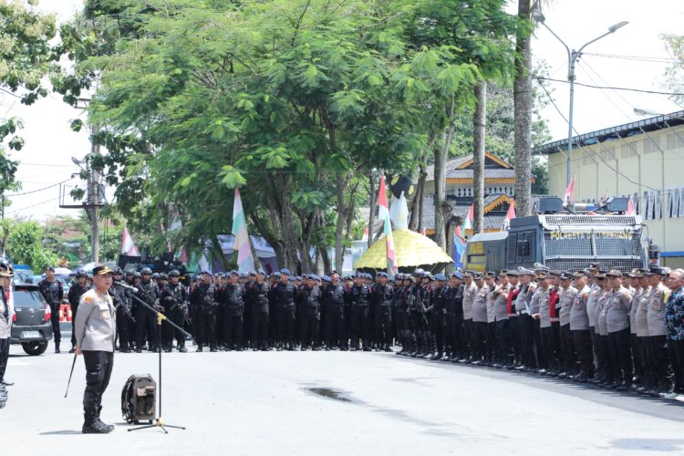Personil Sat Brimob Polda Sumut Laksanakan Apel Pengecekan Personil Pengamanan Operasi HATRA TOBA 2024 Personil Sat Brimob Polda Sumut Laksanakan Apel Pengecekan Personil Pengamanan Operasi HATRA TOBA 2024