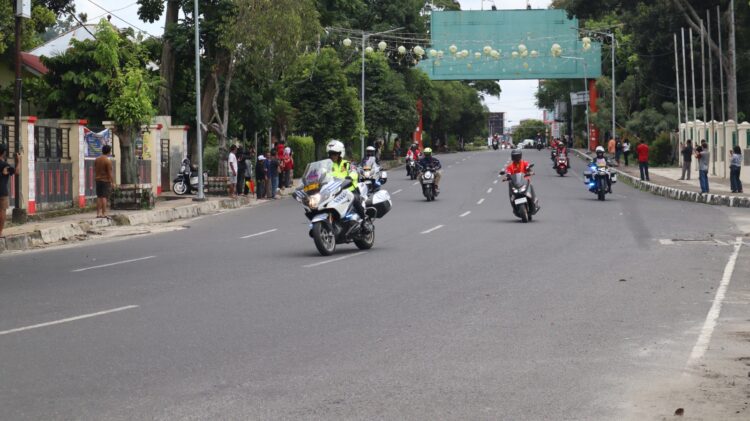 Polres Pematangsiantar Turunkan 212 Personil Amankan Hari Pertama Cabor Road Bike Pon XXI Aceh - Sumut 2024