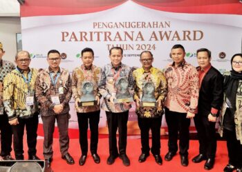 Pemkab Simalungun Berhasil Terima Anugerah Penghargaan Paritrana Sebagai Kabupaten Terbaik Coverrage Sumatera