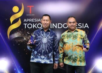 Bravo, Bupati Simalungun Radiapoh Hasiholan Sinaga Raih Penghargaan Sebagai Tokoh Berprestasi