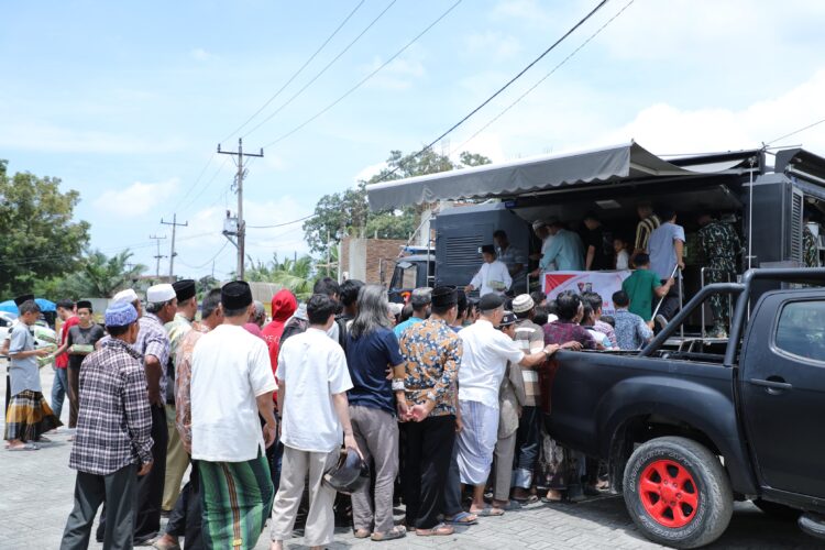 Sat Brimob Polda Sumut Gelar Baksos Jum’at Berkah di Masjid Raya Istiqomah Sampali