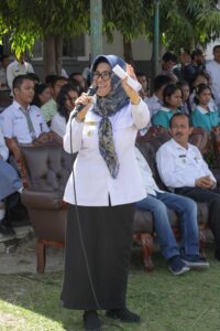 Serahkan 719 Keping KTP Elektronik, Siswa SMA/SMK: Terima Kasih Ibu Wali Kota Pematangsiantar Mempermudah Pengurusan Identitas Diri