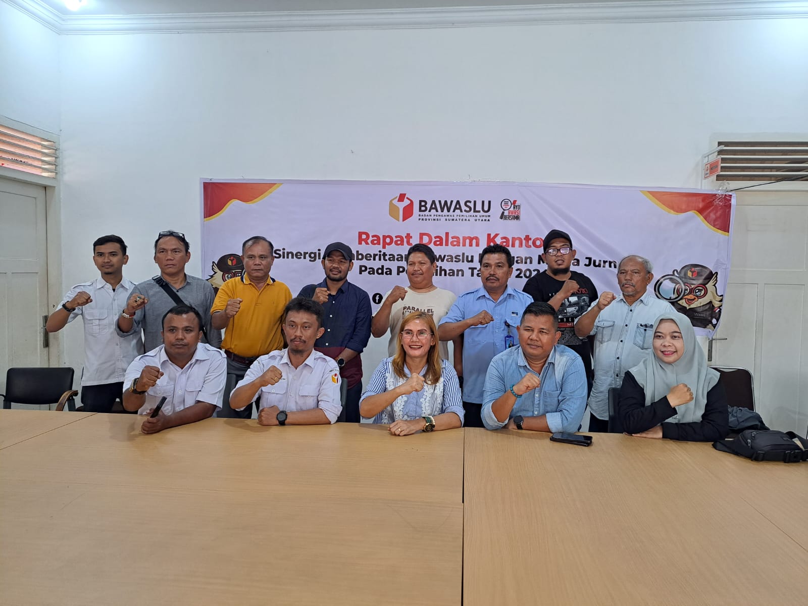 Bawaslu dan SMSI Sumut Gelar RDK Bahas Pemberitaan Pilkada 2024 Bawaslu dan SMSI Sumut Gelar RDK Bahas Pemberitaan Pilkada 2024