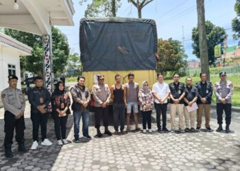 Polres Simalungun Gelar Pengamanan Logistik Pilkada, 8030 Bilik Suara Tiba di Kantor KPU Simalungun