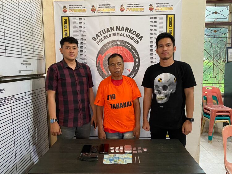 Polres Simalungun Berhasil Ringkus Borok Residivis Bandar Narkoba, 10,91 Gram Sabu Disita Polres Simalungun Berhasil Ringkus Borok Residivis Bandar Narkoba, 10,91 Gram Sabu Disita