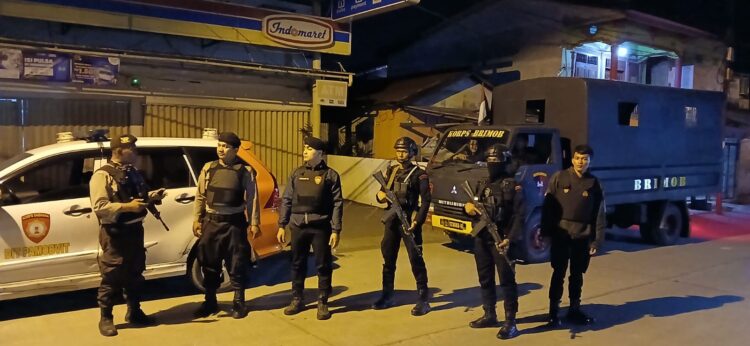 Personel Batalyon A Sat Brimob Polda Sumut Gelar Patroli Antisipasi 3C di Wilayah Polres Pelabuhan Belawan