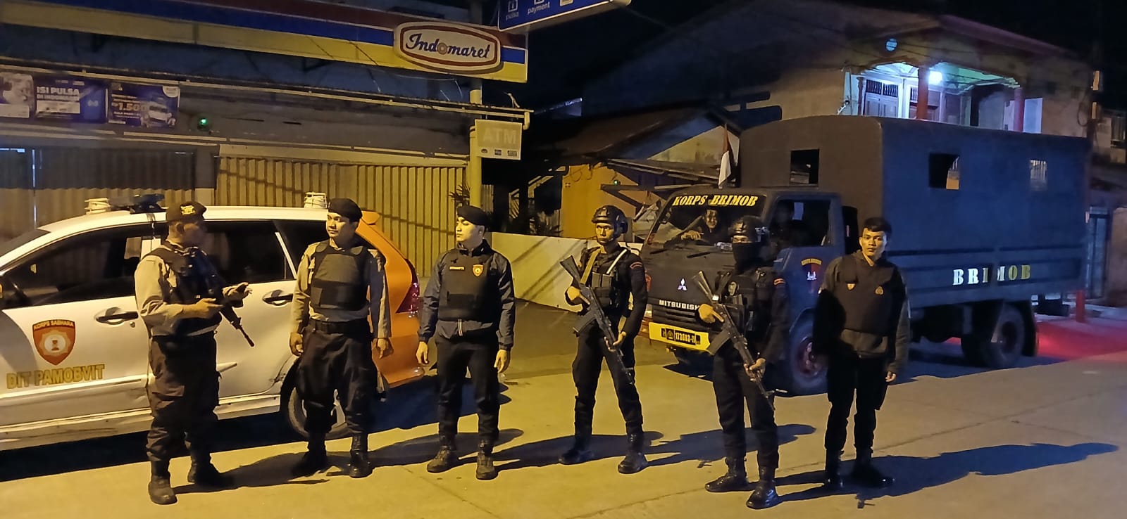 Personel Batalyon A Sat Brimob Polda Sumut Gelar Patroli Antisipasi 3C di Wilayah Polres Pelabuhan Belawan