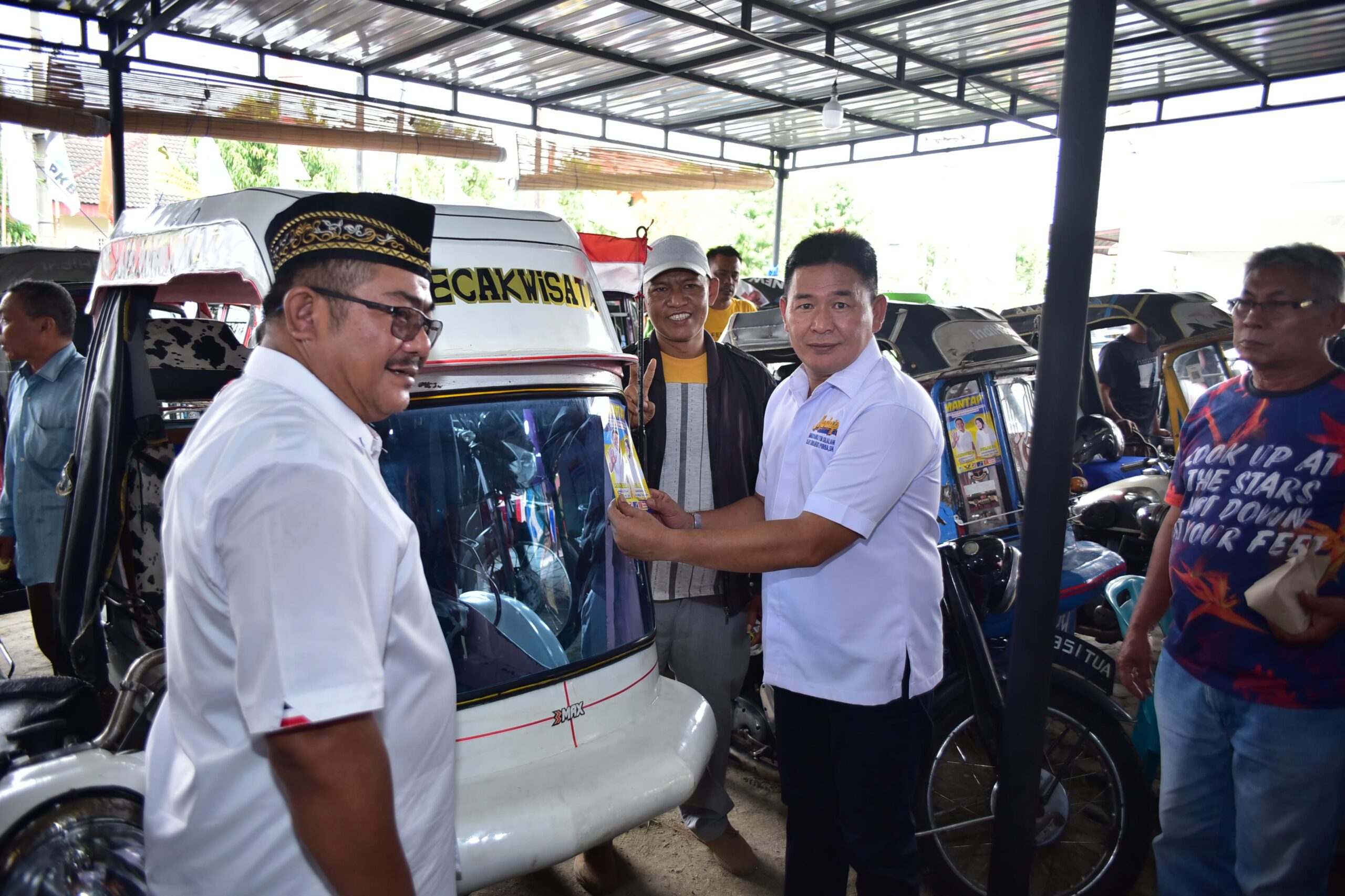 Abang Becak Nyatakan Dukungan Untuk Mangatas Silalahi
