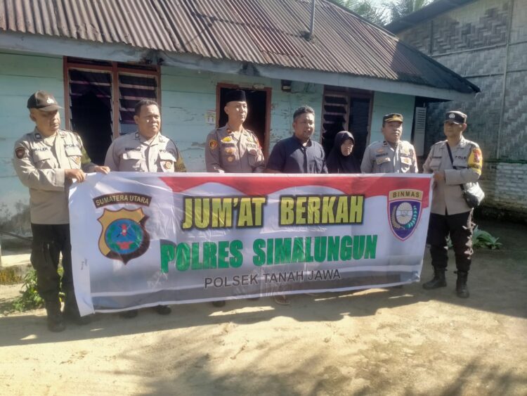 Jumat Berkah Polsek Tanah Jawa, Polri Tunjukkan Kepedulian Humanis kepada Masyarakat Simalungun