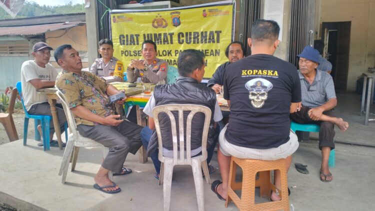 Kapolsek Dolok Pardamean Laksanakan Program Jumat Curhat, Jalin Komunikasi dan Cegah Kriminalitas di Nagori Pariksabungan