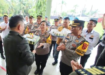 Polres Sergai Beri Kejutan HUT TNI ke Kodim 0204/DS