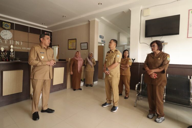 Pjs Bupati Pakpak Bharat Kunker Ke Kantor Kecamatan Kerajaan