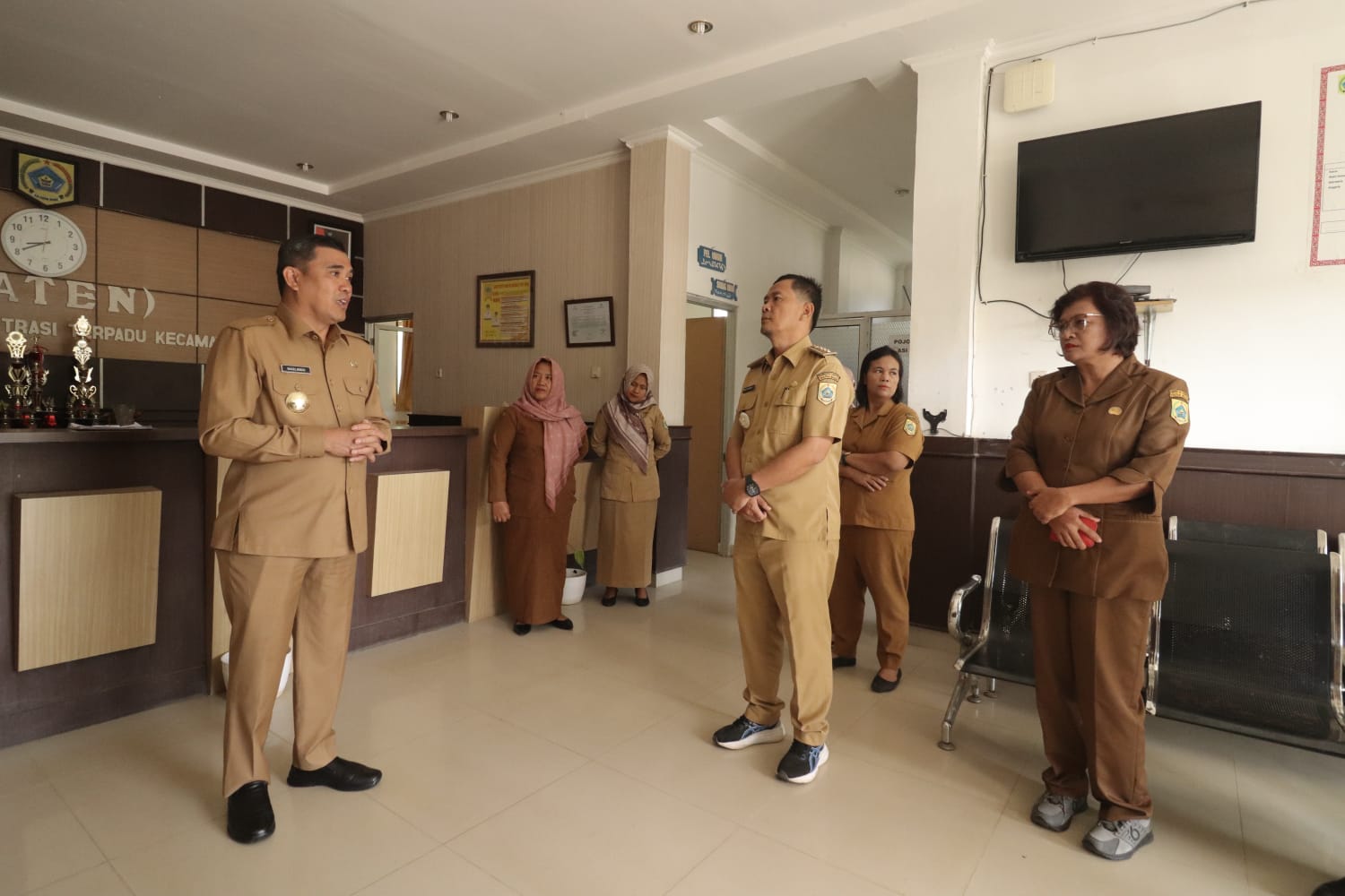Pjs Bupati Pakpak Bharat Kunker Ke Kantor Kecamatan Kerajaan