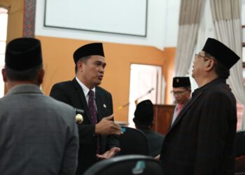 Pjs Bupati Pakpak Bharat Sampaikan Nota Pengantar Rancangan APBD Tahun 2025 Dalam Sidang Paripurna 