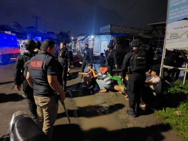 Sat Brimob Polda Sumut Amankan 4 Sepeda Motor dan Sajam saat Patroli Kamtibmas Gabungan di Wilayah Hukum Polrestabes Medan