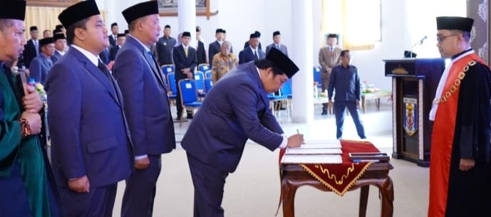 Rial Kalbadi Resmi Jadi Ketua DPRD Way Kanan Periode 2024-2029
