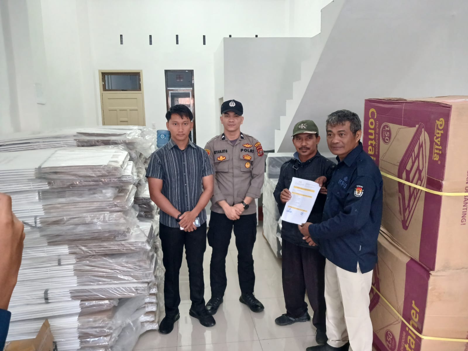 Pilkada Semakin Dekat, Polres Sibolga Perketat Pengamanan Gudang Logistik KPU 