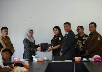 Pjs Bupati Pakpak Bharat Membuka Sosialisasi Kewajiban Perpajakan dan Edukasi Hukum Pajak Dana Desa Tahun 2019-2024