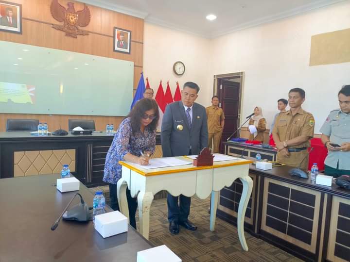 Pjs Bupati pakpak Bharat Tandatangani Kesepakatan Bersama dengan USI Pematangsiantar Pjs Bupati pakpak Bharat Tandatangani Kesepakatan Bersama dengan USI Pematangsiantar