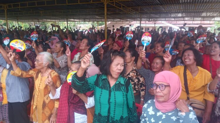 Kecamatan Panei Kuat, Radiapoh Hasiholan Sinaga Bupati Dua Periode