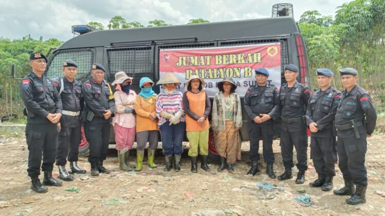 Batalyon B Sat Brimob Polda Sumut Gelar Baksos dan Jumat Berkah di Kota Tebing Tinggi