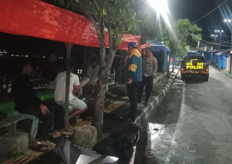 Polsek Parapat Gelar Blue Light Patrol, Jaga Ketertiban Malam dan Cegah Kejahatan