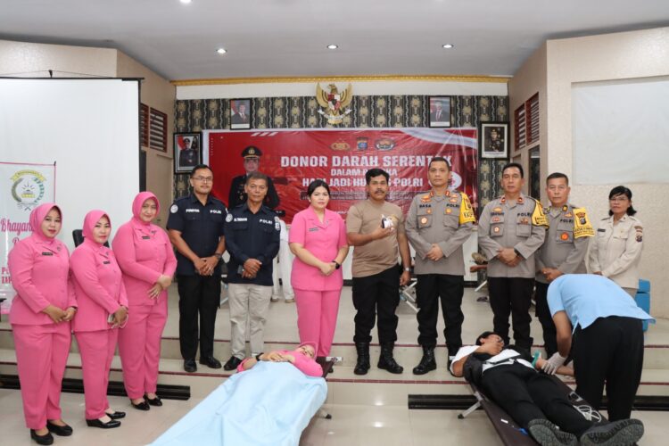 Polres Tapteng Gelar Donor Darah dalam Rangka Hari Jadi Humas Polri ke-73