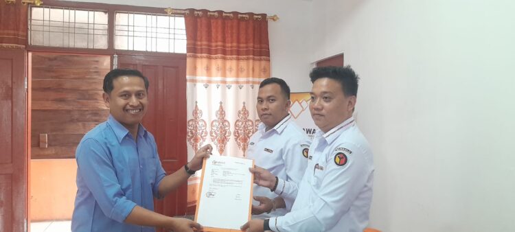 Tim Kuasa Hukum Efendi Murphy Melaporkan Paslon 01 Ke Bawaslu Atas Dugaan Pelanggaran Kampanye