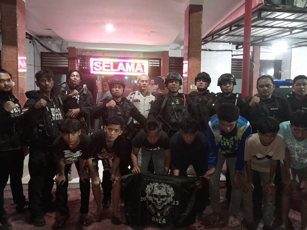 Patroli Malam, Detasemen Gegana Sat Brimob Polda Sumut Amankan 8 Terduga Begal di Wilayah Medan Area