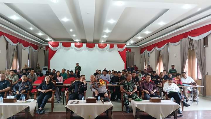 Pemkab Pakpak Bharat Gelar Sosialisasi Batas Daerah di Aula Bale Sada Arih Pemkab Pakpak Bharat Gelar Sosialisasi Batas Daerah di Aula Bale Sada Arih