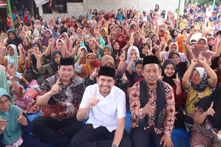 Dibantu Kuliah Gratis, Warga Nagori Manrayap Dukung RHS-AZI