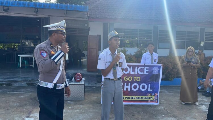 Sat Lantas Polres Simalungun Bekali Siswa SMKN 1 Edukasi Disiplin Berlalu Lintas 